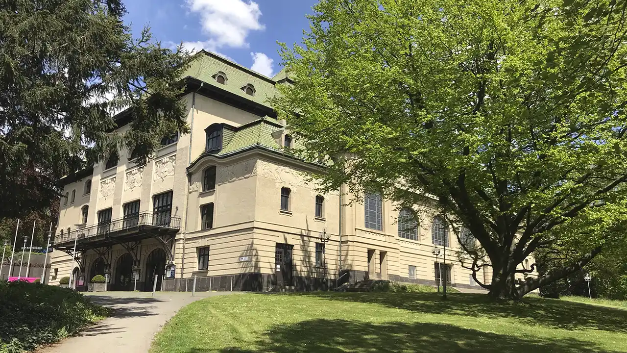 Kaiser-Friedrich-Halle – Außenansicht