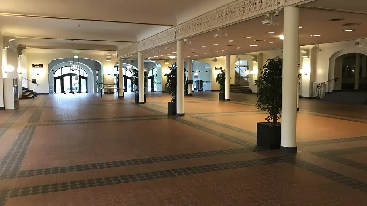 Kaiser-Friedrich-Halle – Foyer